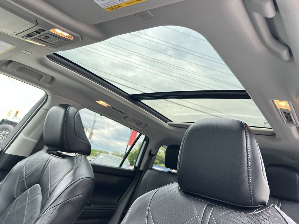 2025 Toyota Highlander Hybrid Platinum