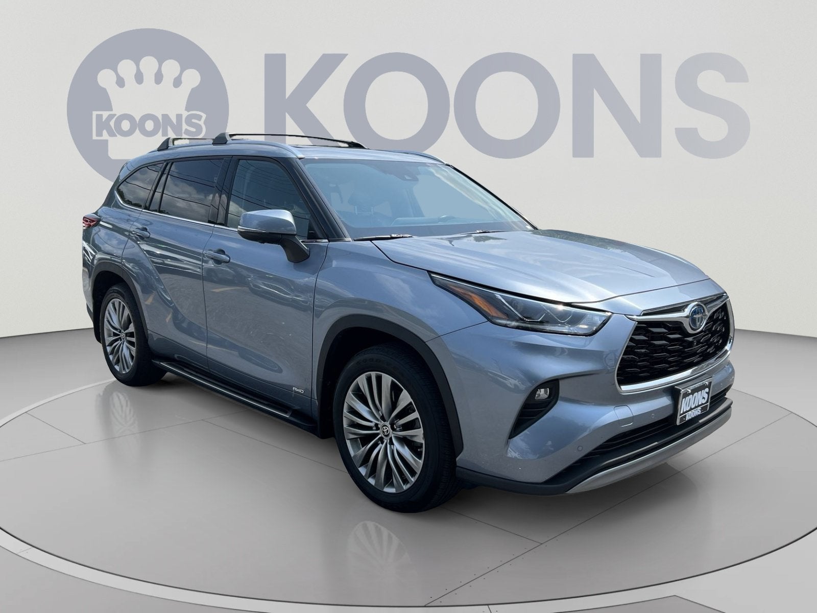 2023 Toyota Highlander Hybrid Platinum