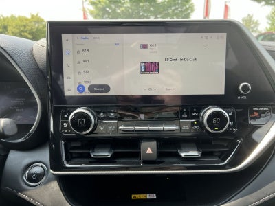 2023 Toyota Highlander Hybrid Platinum