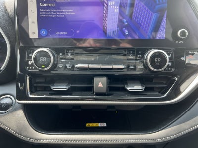 2023 Toyota Highlander Hybrid Platinum