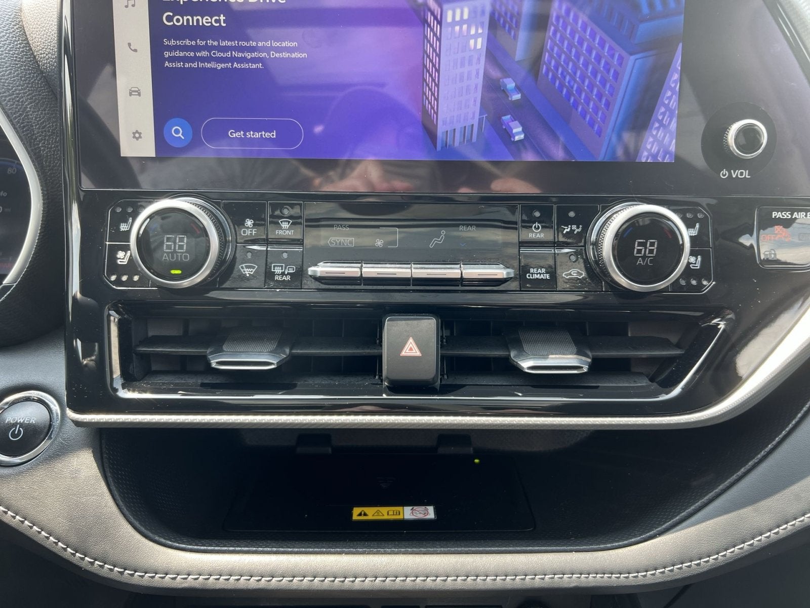 2023 Toyota Highlander Hybrid Platinum