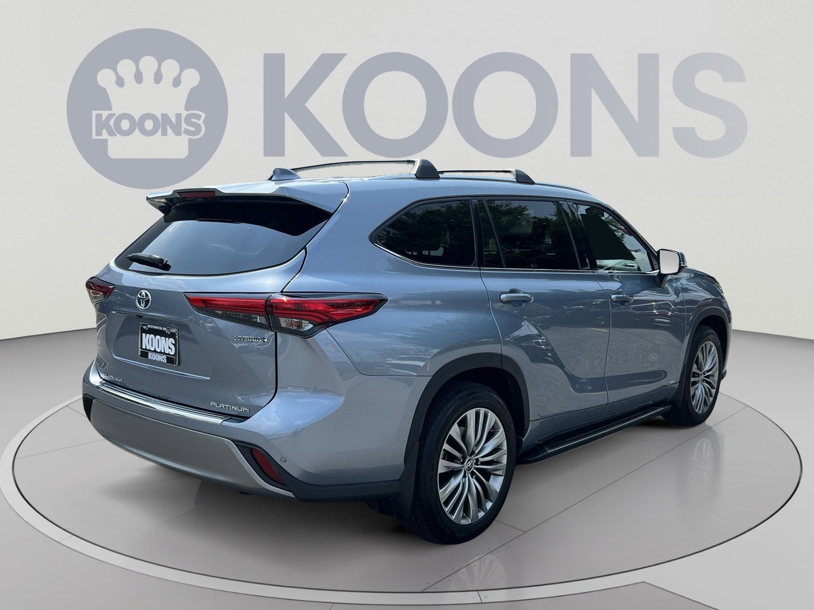 2023 Toyota Highlander Hybrid Platinum