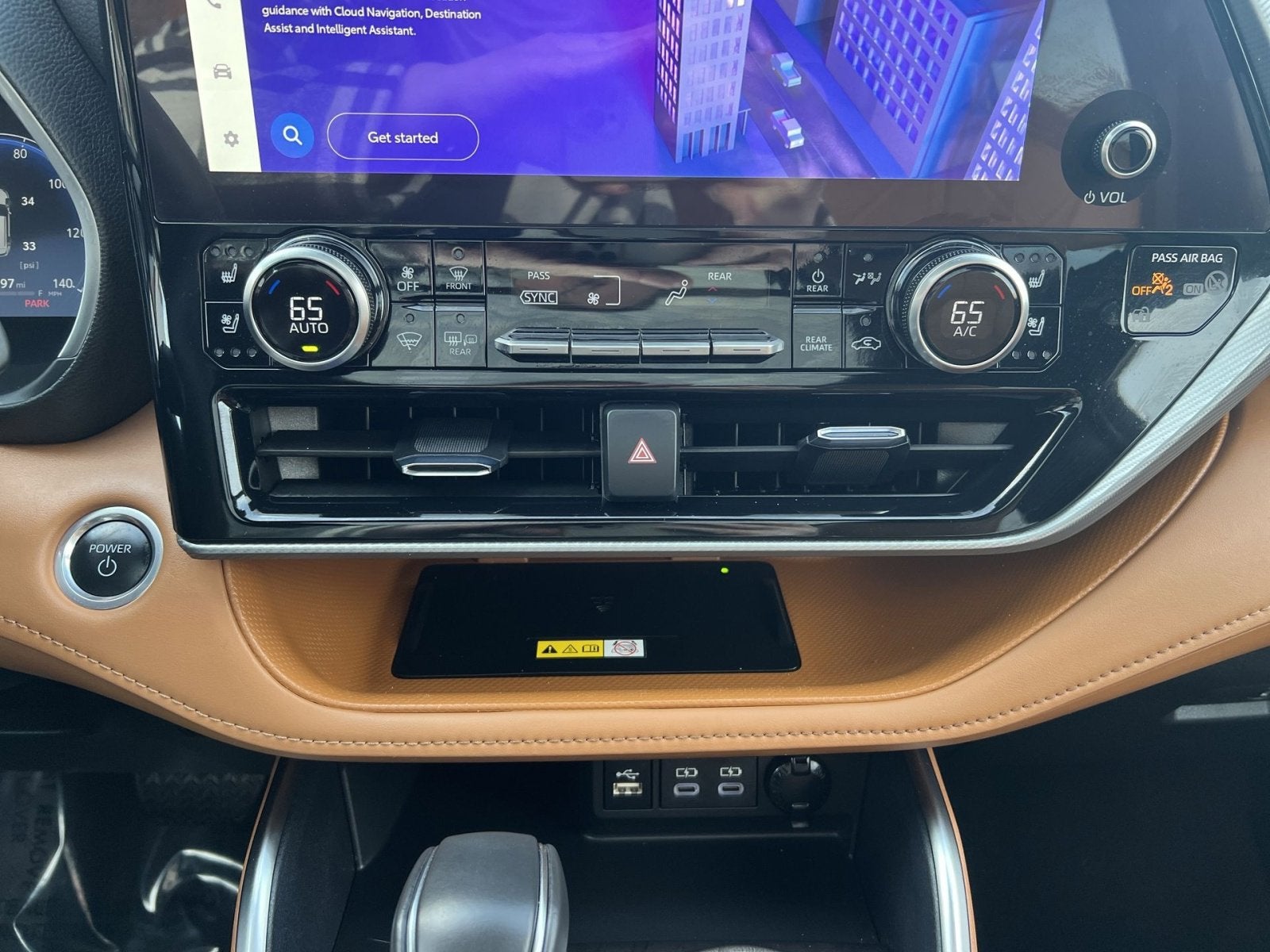 2024 Toyota Highlander Hybrid Platinum