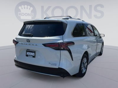 2024 Toyota Sienna Platinum