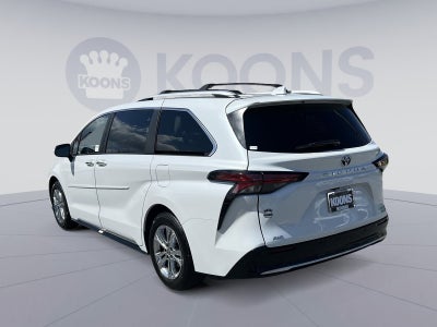 2024 Toyota Sienna Platinum