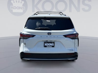 2024 Toyota Sienna Platinum