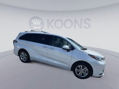 2024 Toyota Sienna Platinum