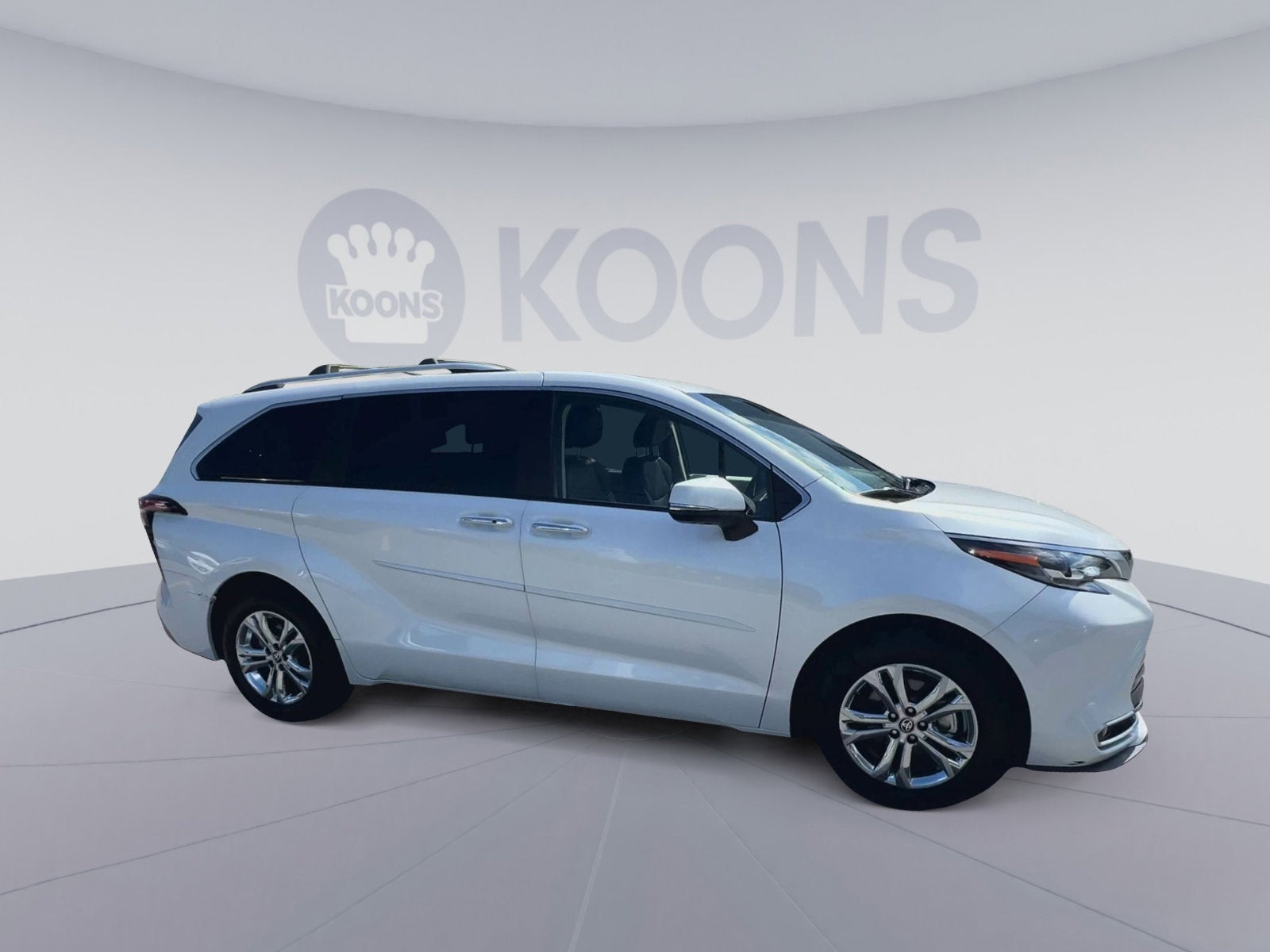 2024 Toyota Sienna Platinum