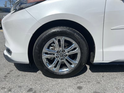 2024 Toyota Sienna Platinum