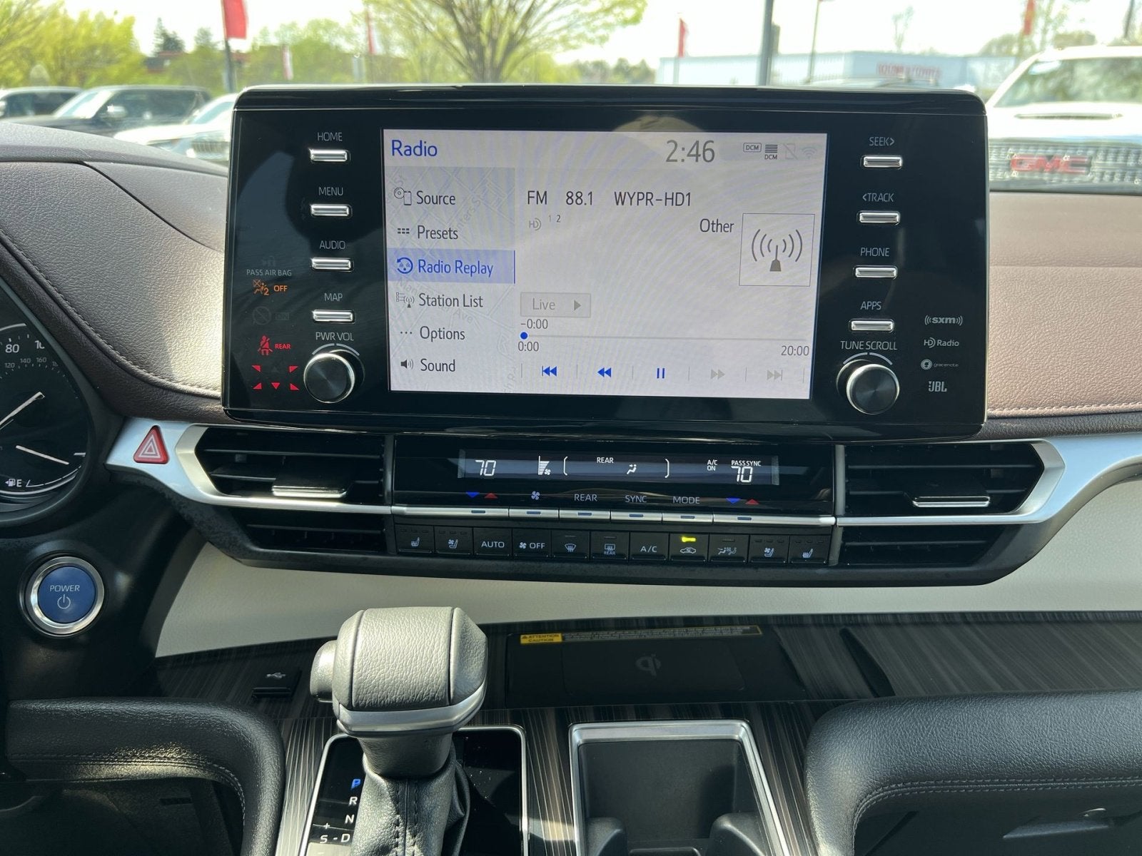 2024 Toyota Sienna Platinum