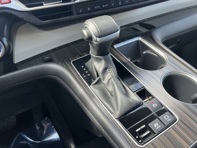 2024 Toyota Sienna Platinum