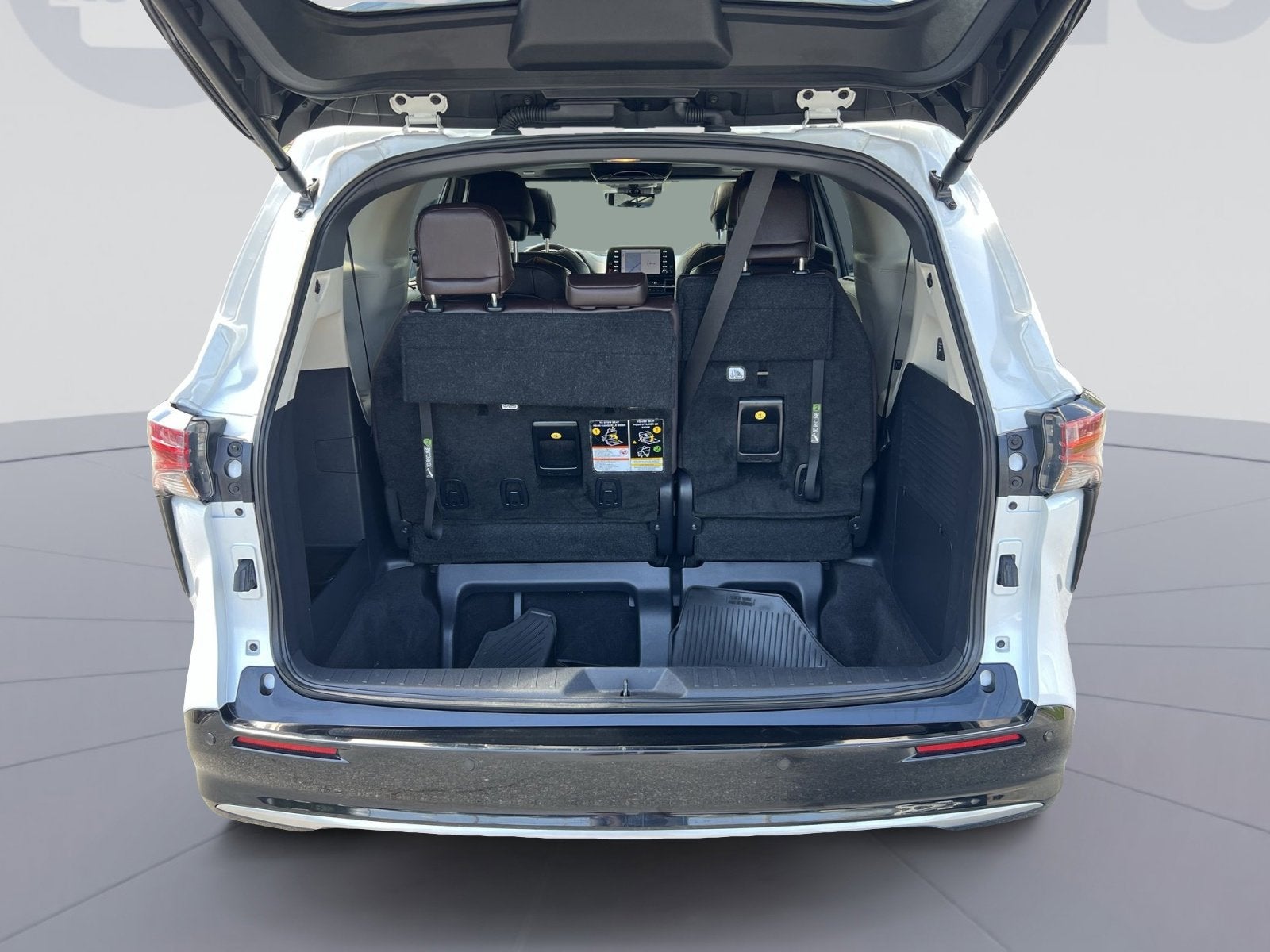 2024 Toyota Sienna Platinum