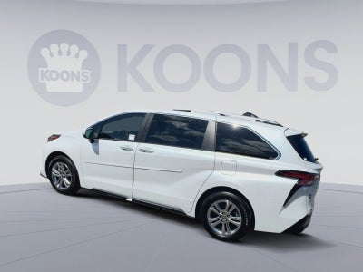 2024 Toyota Sienna Platinum