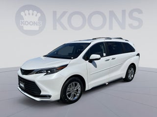 2024 Toyota Sienna Platinum