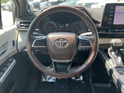 2021 Toyota Sienna Platinum