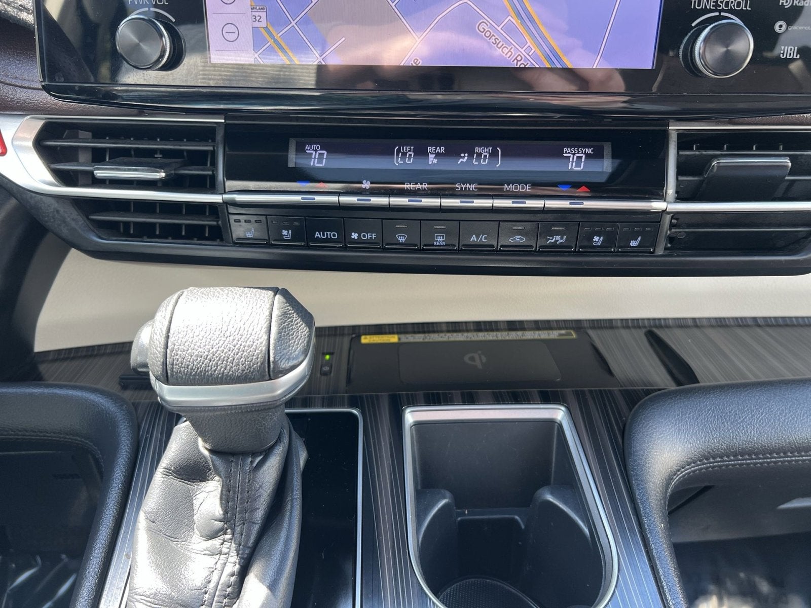 2021 Toyota Sienna Platinum