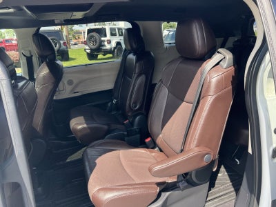 2021 Toyota Sienna Platinum