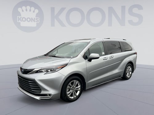 2023 Toyota Sienna Platinum