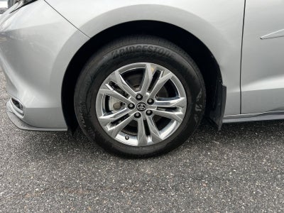 2023 Toyota Sienna Platinum