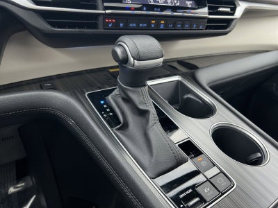 2023 Toyota Sienna Platinum