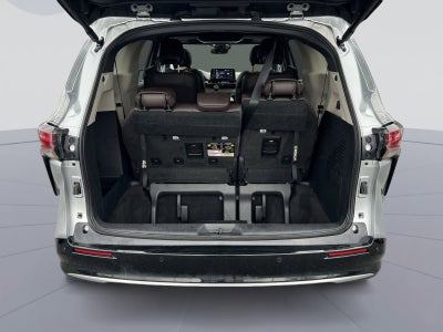 2023 Toyota Sienna Platinum