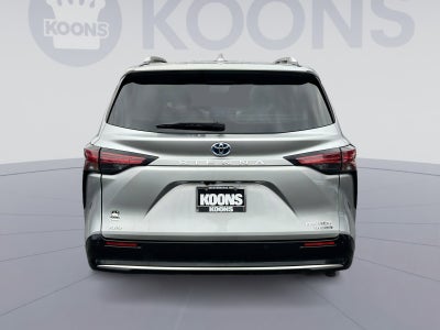 2023 Toyota Sienna Platinum