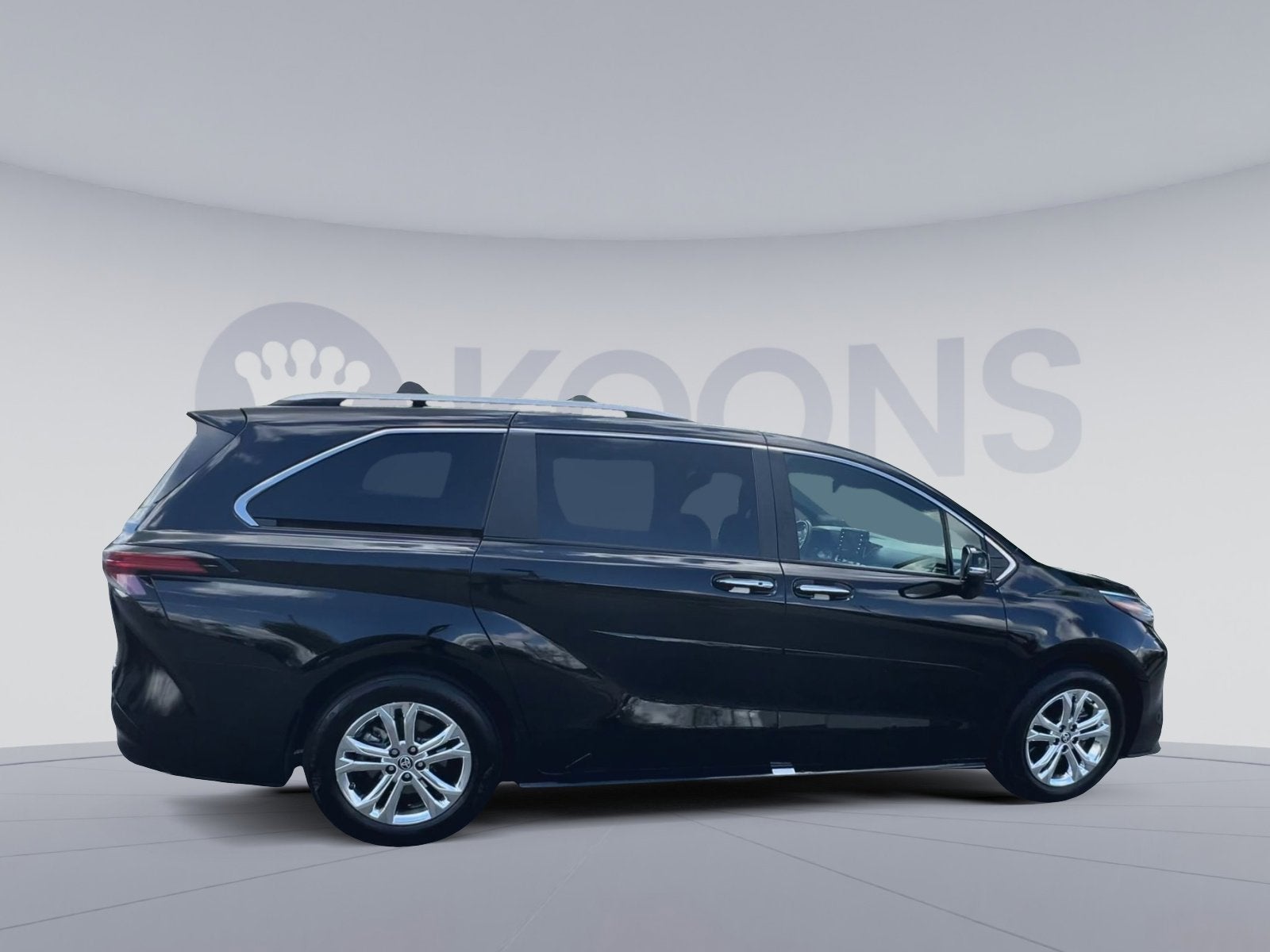 2024 Toyota Sienna Platinum