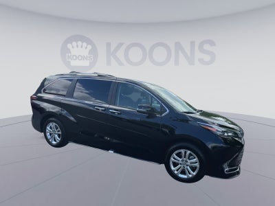 2024 Toyota Sienna Platinum