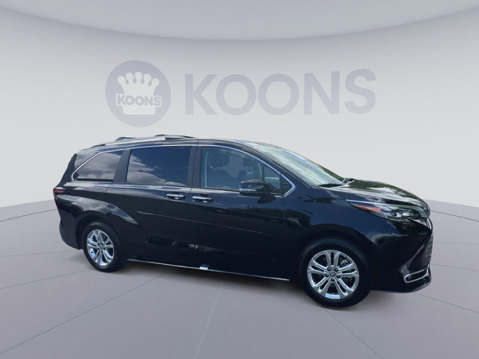 2024 Toyota Sienna Platinum