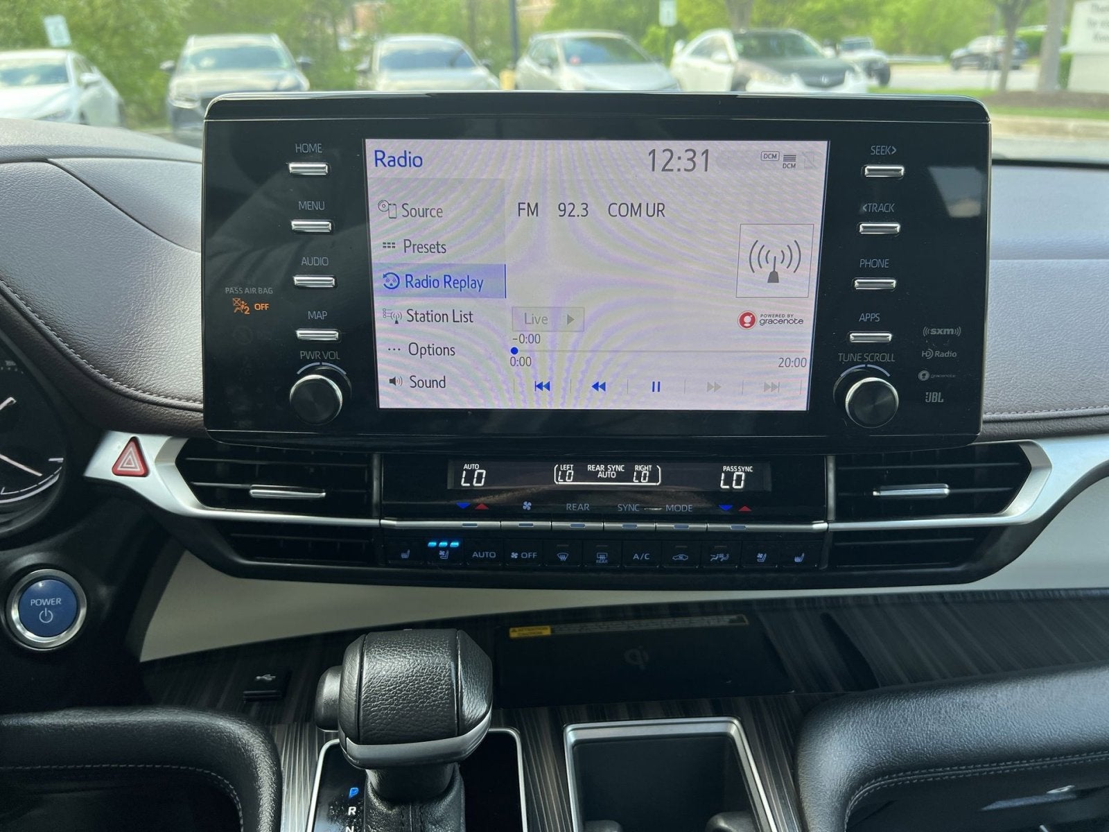 2024 Toyota Sienna Platinum