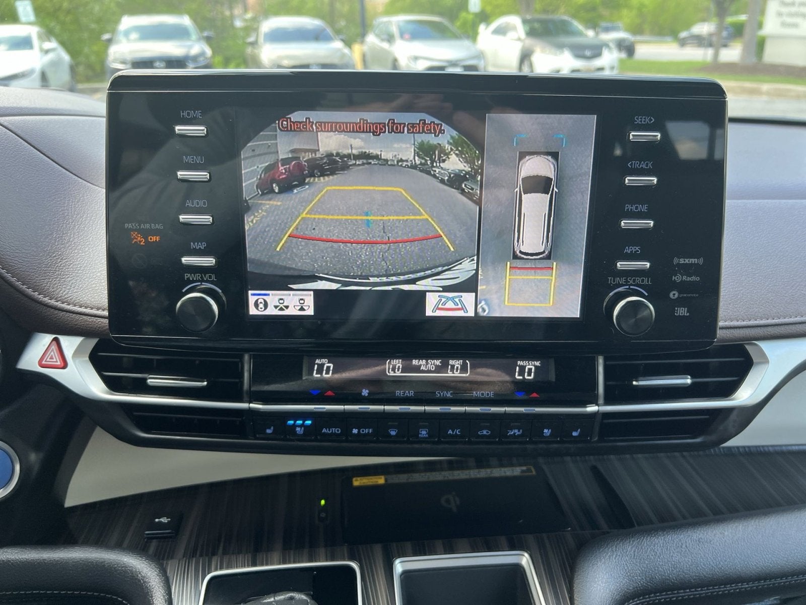 2024 Toyota Sienna Platinum