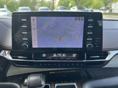 2024 Toyota Sienna Platinum