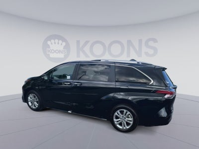 2024 Toyota Sienna Platinum