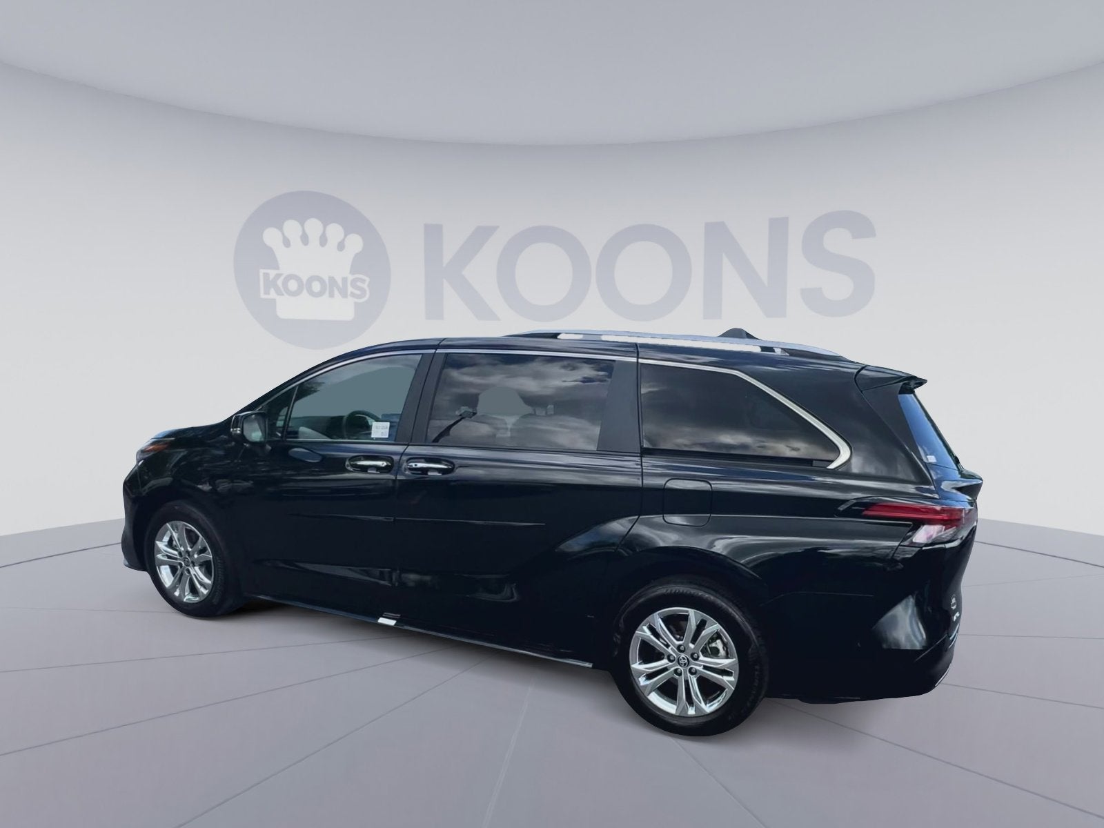 2024 Toyota Sienna Platinum