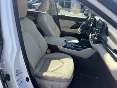 2021 Toyota Highlander Hybrid XLE