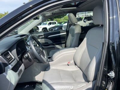 2016 Toyota Highlander XLE V6