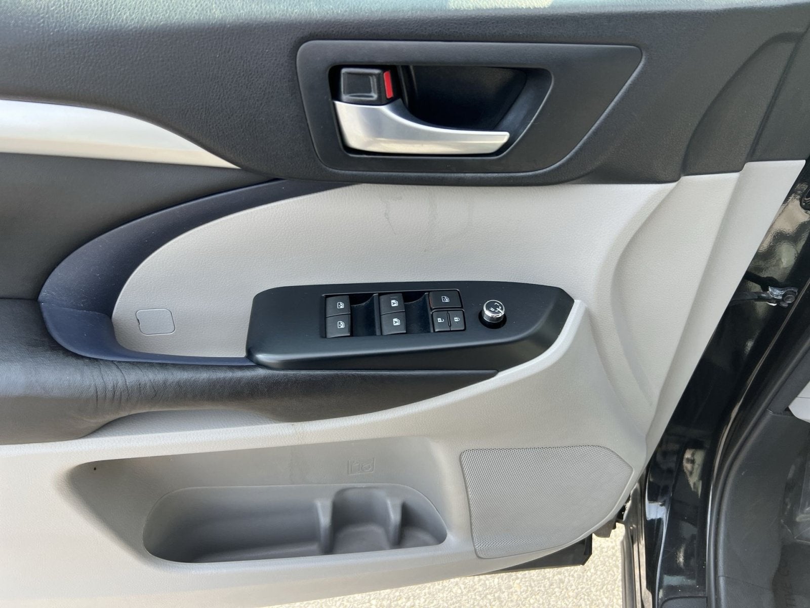 2016 Toyota Highlander XLE V6