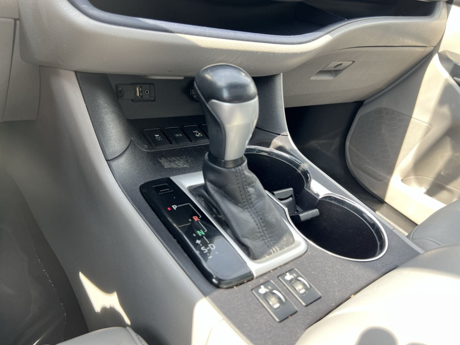 2016 Toyota Highlander XLE V6