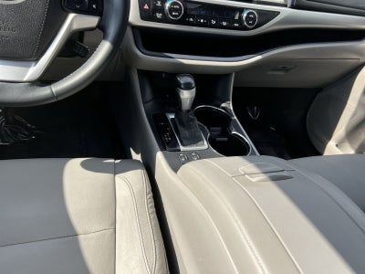 2016 Toyota Highlander XLE V6