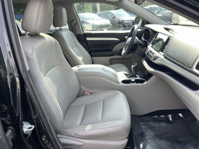 2016 Toyota Highlander XLE V6