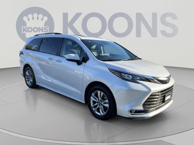 2024 Toyota Sienna XLE