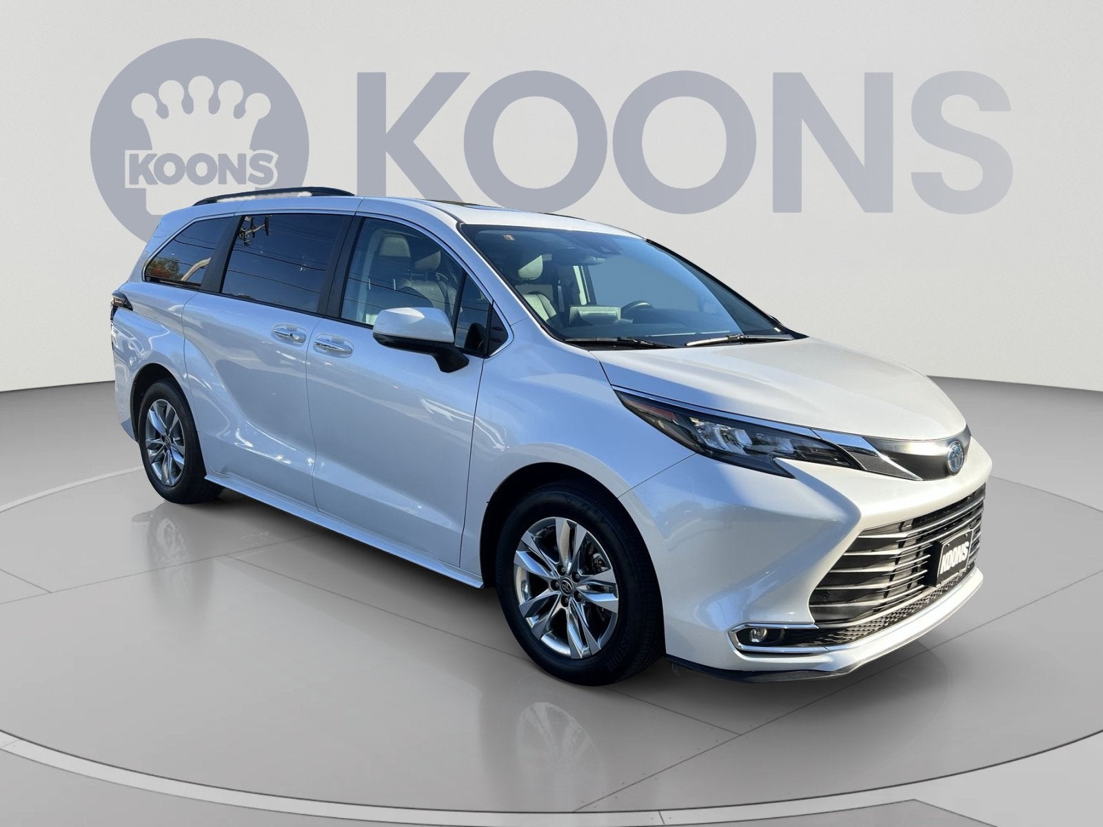 2024 Toyota Sienna XLE