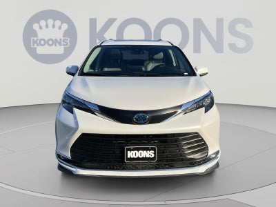 2024 Toyota Sienna XLE