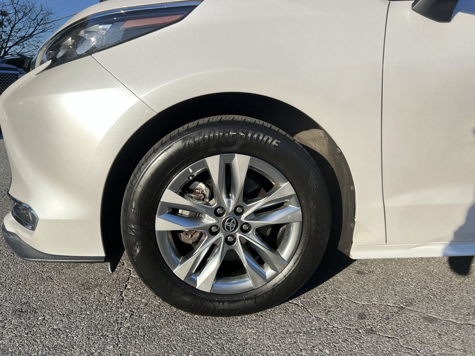 2024 Toyota Sienna XLE