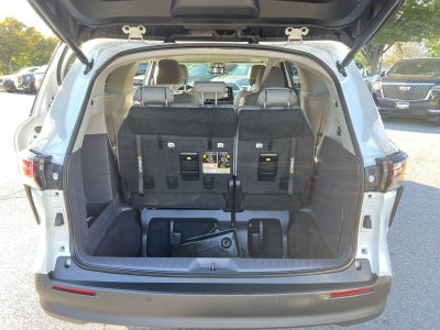 2024 Toyota Sienna XLE