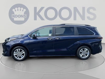 2025 Toyota Sienna XLE