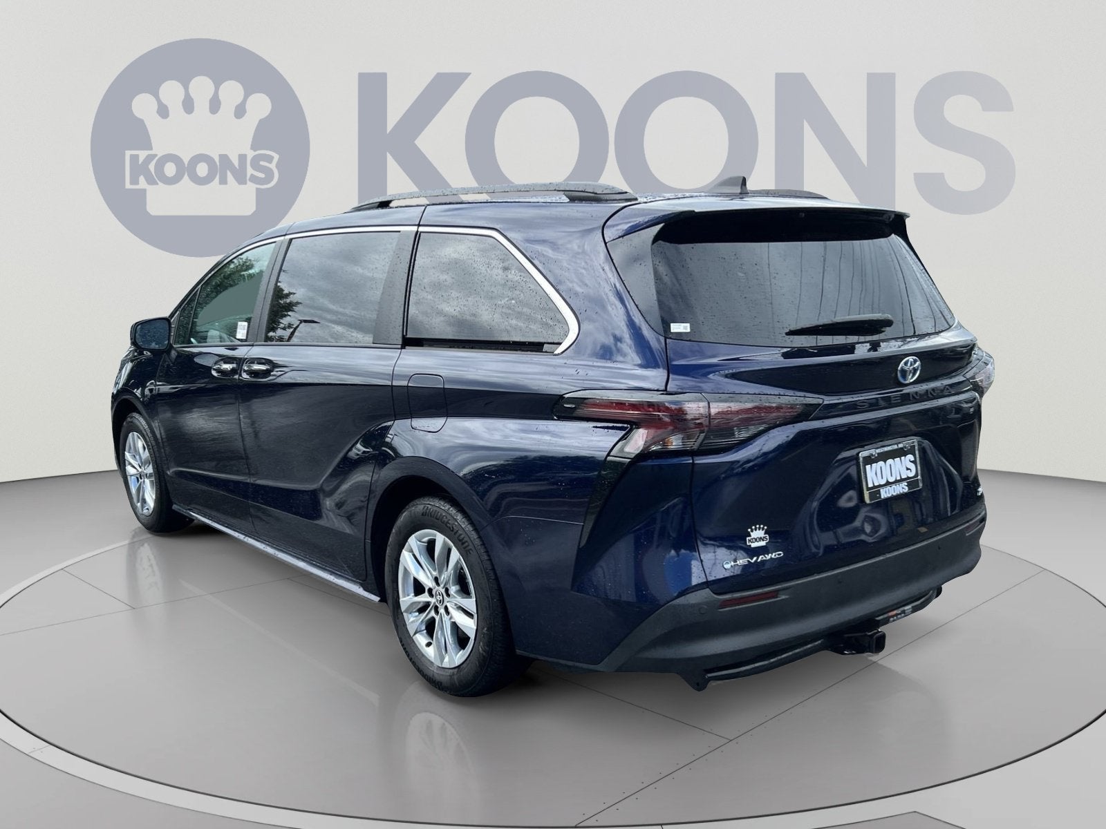 2025 Toyota Sienna XLE