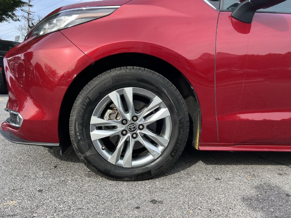 2022 Toyota Sienna XLE