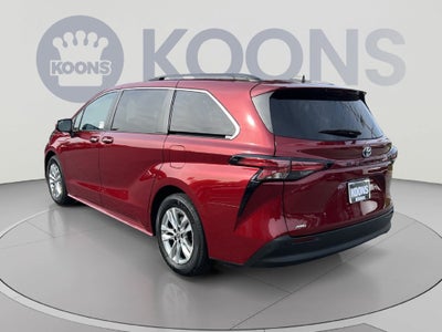 2022 Toyota Sienna XLE