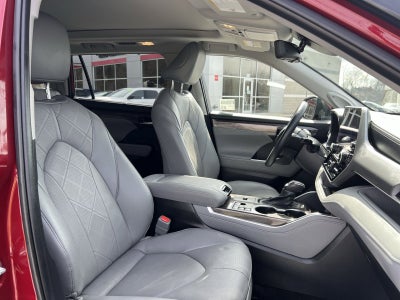 2024 Toyota Highlander Platinum